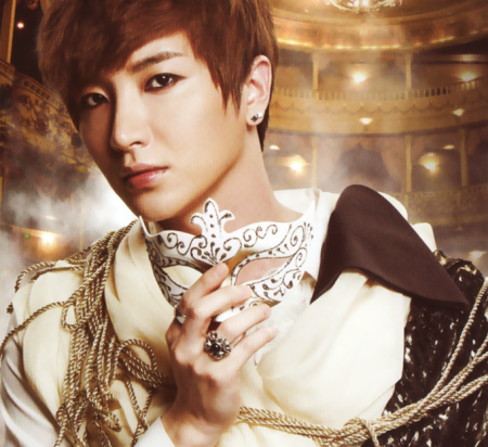 lider de SJ  Leeteuk "Opera"